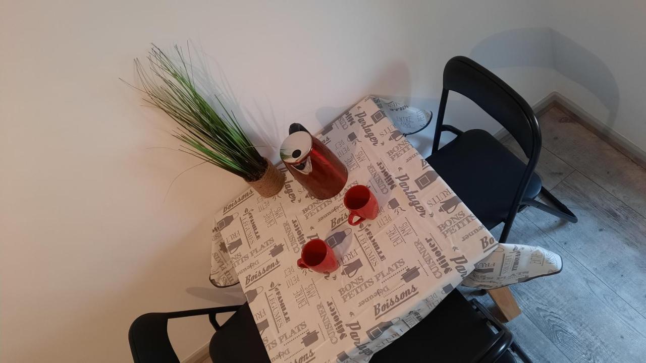 Suite 3 Pieces Chambre+Cuisine+Sdb Centre Ville Privas Ngoại thất bức ảnh
