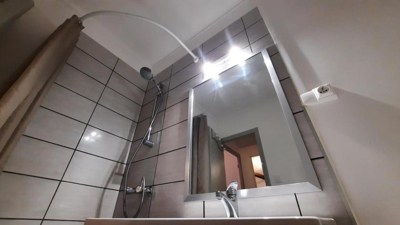 Suite 3 Pieces Chambre+Cuisine+Sdb Centre Ville Privas Ngoại thất bức ảnh